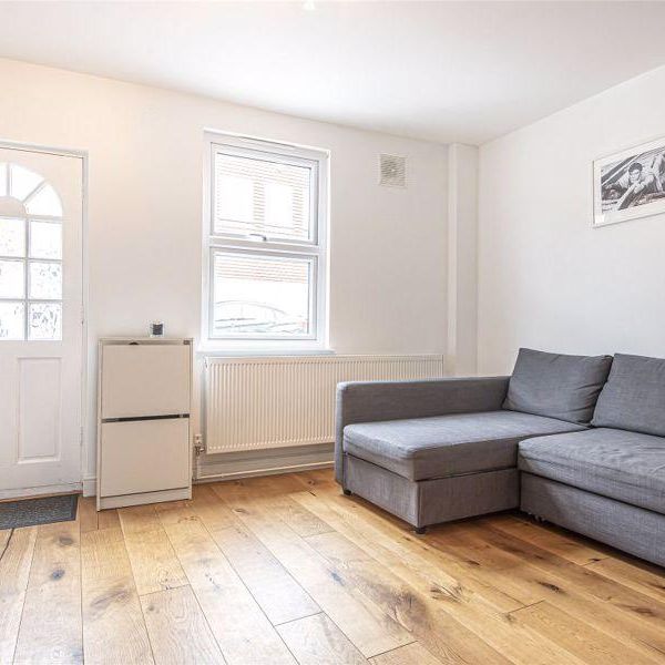 2 bedroom terraced house to rent - Photo 1