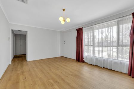 35 Mostyn Crescent, Salisbury East SA 5109 - Photo 3