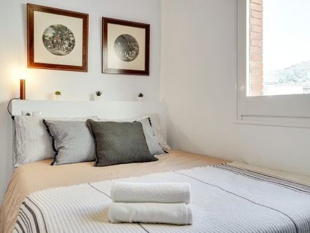 Passeig de Valldaura, Barcelona, Catalonia 08016 - Photo 4