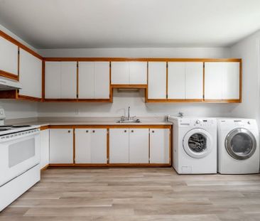 1044 Rue Addington - Photo 1