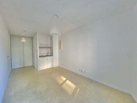 A Louer - Nantes St Clement - Studio De 18.89 M² - Photo 3