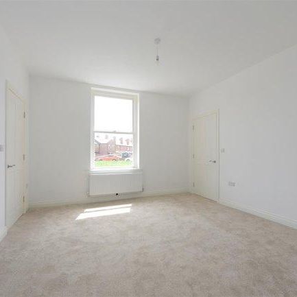2 bedroom townhouse to rent - Photo 1