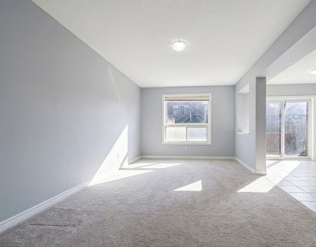 For Lease - 30 Vipond Street, Guelph, Ontario - Photo 4
