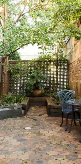 Courtyard One Bedroom - Photo 1