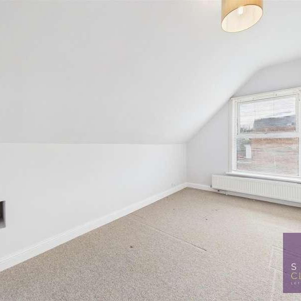 Holly Park Road, Friern Barnet, N11 - Photo 1