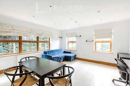 4 bedroom house to rent Cowfold Road, Bolney, Haywards Heath, RH17 - Photo 2