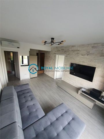 Royal Imobiliare Inchiriere Apartament LUX Zona Albert - Photo 2