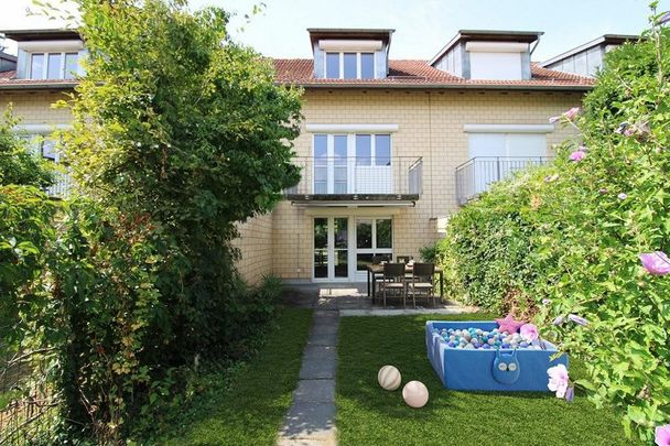 Frisch kernsaniertes 4.5-Zimmer Reiheneinfamilienhäuser - Photo 1