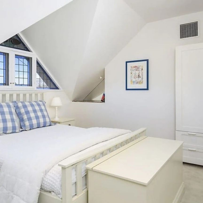 Stylish & Secure home in wanted locale - Photo 1