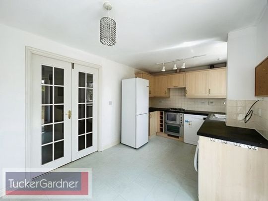 The Orchards, Cherry Hinton. - Photo 1