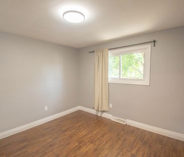 **RENOVATED MAIN UNIT FOR RENT IN ST. CATHARINES!** - Photo 3