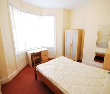 2 Bed - Greystoke Avenue, Sandyford - Photo 3