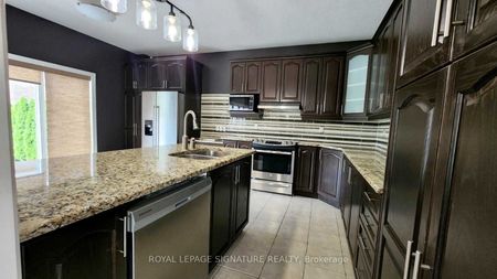 For Lease - 72 Secinaro Avenue, Hamilton, Ontario - Photo 4