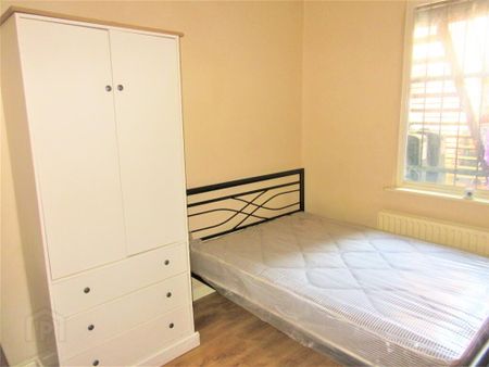 Great One Bedroom Apartment, 20a Fitzroy Avenue, Queens Quarter!, Belfast, BT7 1HW - Photo 4