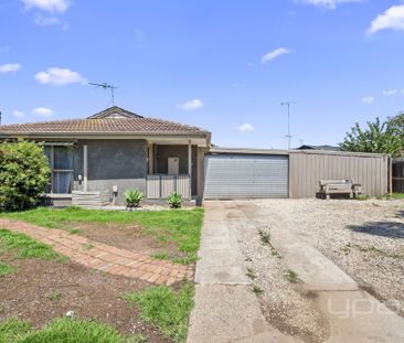 3 BEDROOM FAMILY HOME - Photo 5