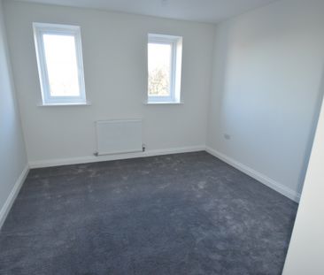 Cornfield Way, SS6 9DS - Photo 1