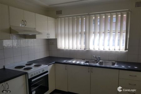 Neat & Tidy - Photo 4