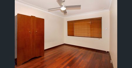 2 Bedroom 1 Bathroom Home Available Now! - Photo 4