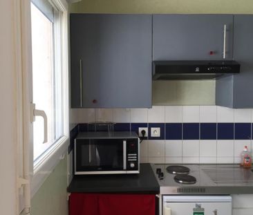 Location Appartement 2 pièces 46m² LE HAVRE 76600 - Photo 6