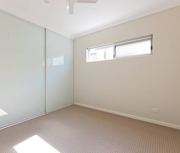 Modern Boutique Living with Solar & Entertainers Balcony in Prime I... - Photo 4