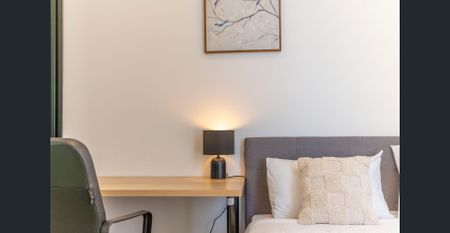 Modern Furnished 2 Bedroom Residence - Zetland - Photo 3