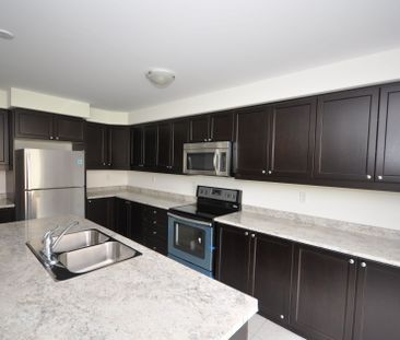 For Lease - 305 Gooding Crescent, Milton, Ontario - Photo 4