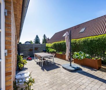 Et dejligt hus med skøn beliggenhed | Brønshøj - Photo 2