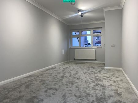 4 bedroom townhouse to rent - Photo 3