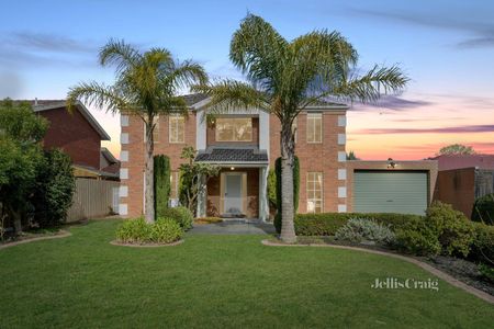 12 Forest Glen Avenue, Blackburn South - Photo 4