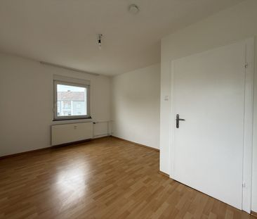 Helle 2- Zimmer Wohnung mit Stellplatz und Blick ins Grüne - Photo 4