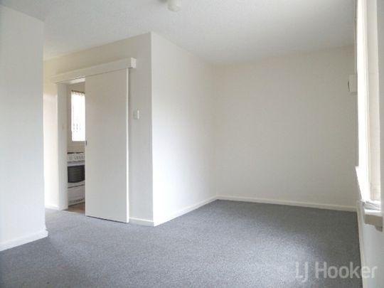 Ground Floor Bedsit Unit - Photo 1