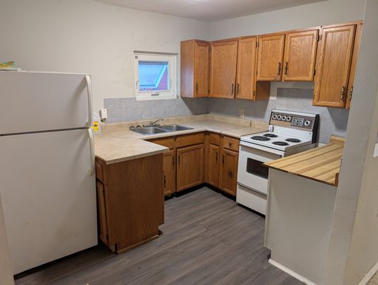 For Lease - 276 Hamilton Road Unit# UPPER, London East, Ontario - Photo 1