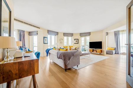 Doulton House, Chelsea Creek, Fulham, SW6 - Photo 4