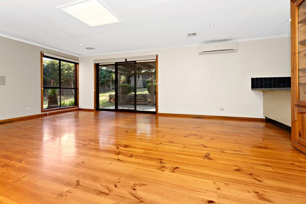 Thinking of selling? Contact our agent - Photo 1