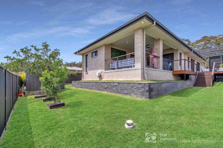 QUALITY HOME WITH OUTSTANDING VIEWS - Photo 3