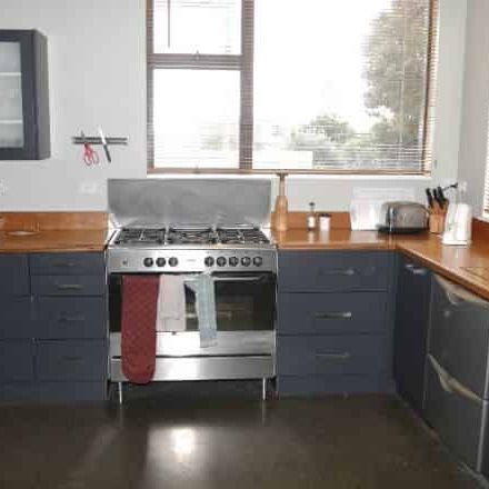 Four Bedroom Family Home Prime Location Waikanae Beach - Photo 1