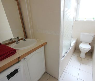 1 bedroom flat to rent - Photo 6