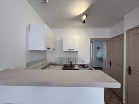 Location Appartement 2 pièces 28m² LA CIOTAT 13600 - Photo 5