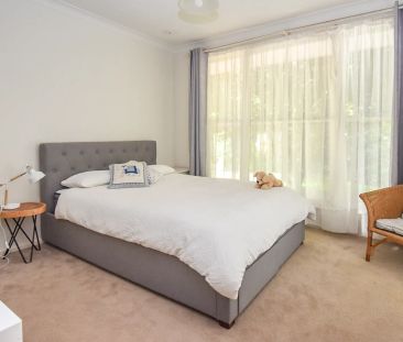 Neat & Sweet in a Leafy Location - Photo 4