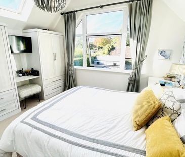 4 bedroom semi-detached house to rent - Photo 4