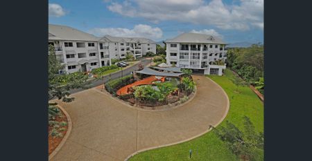 //// APPLICATION APPROVED //// "HOUSE ON THE HILL!!!!" - Photo 2