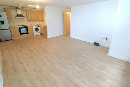 2 bedroom apartment to rent - Photo 4