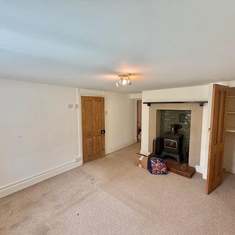 2 bedroom cottage to rent - Photo 1
