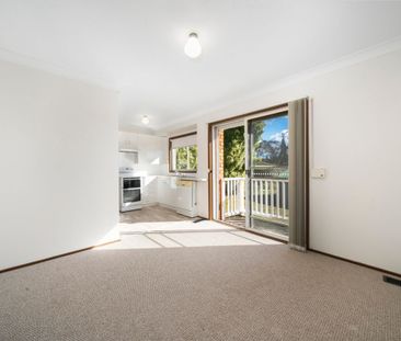 Neat & Tidy Three Bedroom Home in North Katoomba - Photo 3