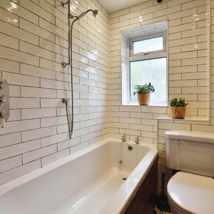 2 bedroom terraced house to rent - Photo 1