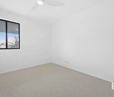 Charming 3-Bedroom Home in the Heart of North Haven - Photo 2