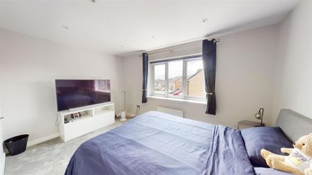 2 bedroom semi-detached house to rent - Photo 5