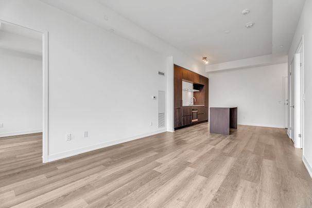 For Lease - 2 David Eyer Road Unit# 1428, Richmond Hill, Ontario - Photo 1
