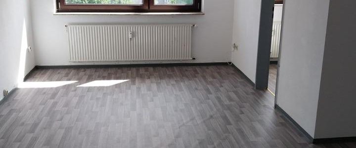 Große Einzimmerwohnung mit separater Küche - Photo 1
