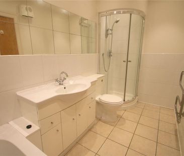 2 bedroom apartment to rent - Photo 6